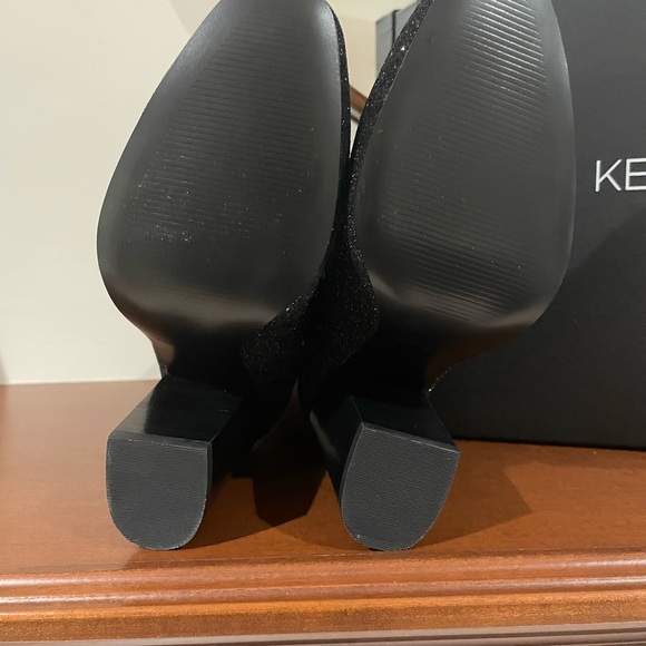 Kendall + Kylie ankle booties. Black sparkle fabric. New in box. Size 8 - Picture 4 of 5